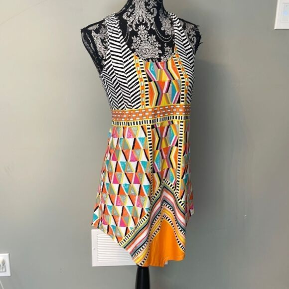 Trina Turk Beach Coverup NEW - Picture 1 of 3